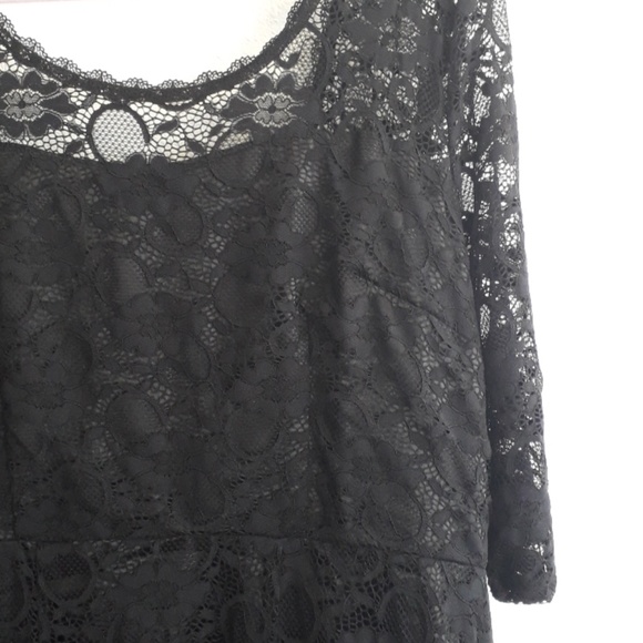 Lacey Plus Size Maxi Dress - Picture 5 of 8